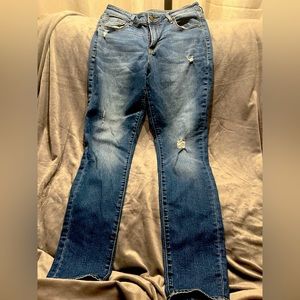 Old Navy Rockstar Jeans size 6 Regular